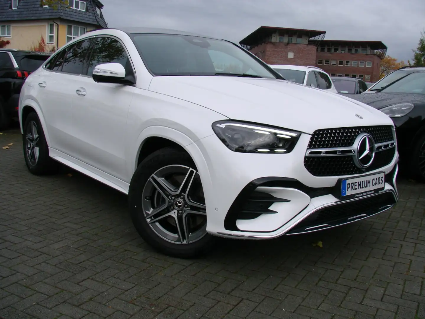 Mercedes-Benz GLE 300 d Coupe AMG 4M Pano 360° Airmatic AHK Burmester Biały - 1