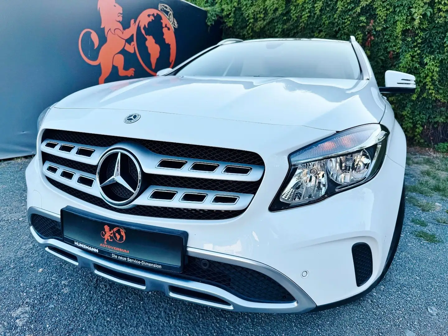Mercedes-Benz GLA 180 #TÜV#SERVICE#BREMSEN#NAVI#KLIMA#SHZ#TOP Alb - 1