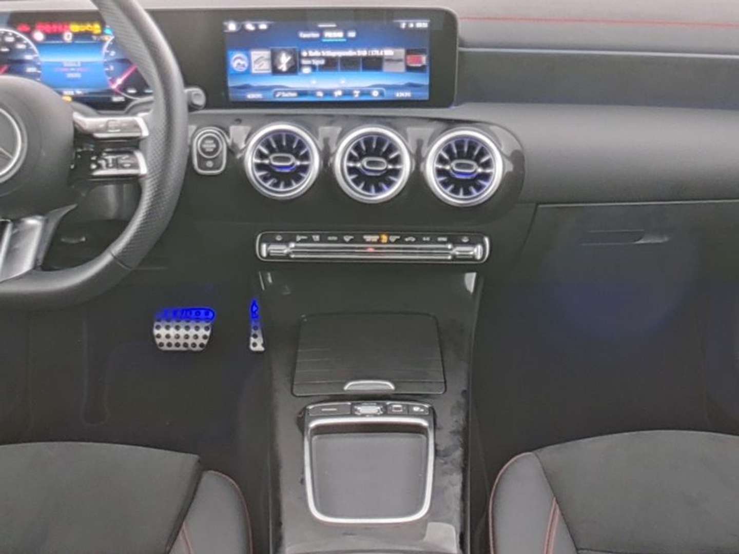 Mercedes CLA 220 AMG Line -  - Joinsteer - #4