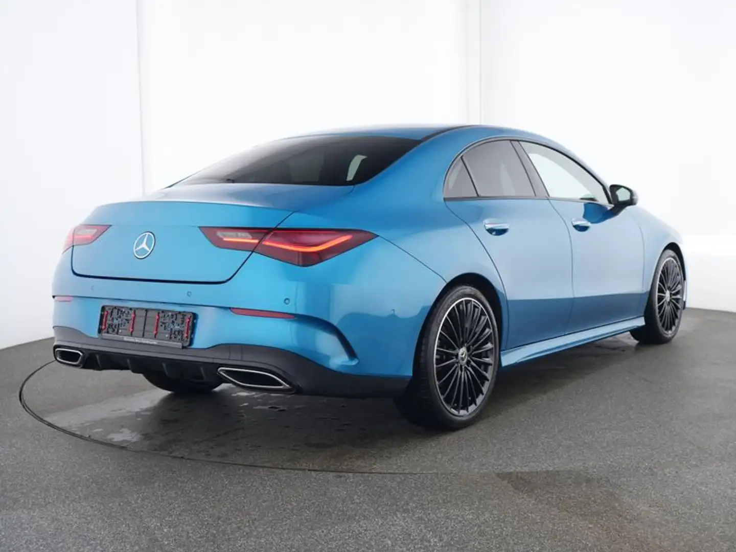 Mercedes-Benz CLA 220 4M *AMG Premium Night 19" Ambie Totwin Blau - 2