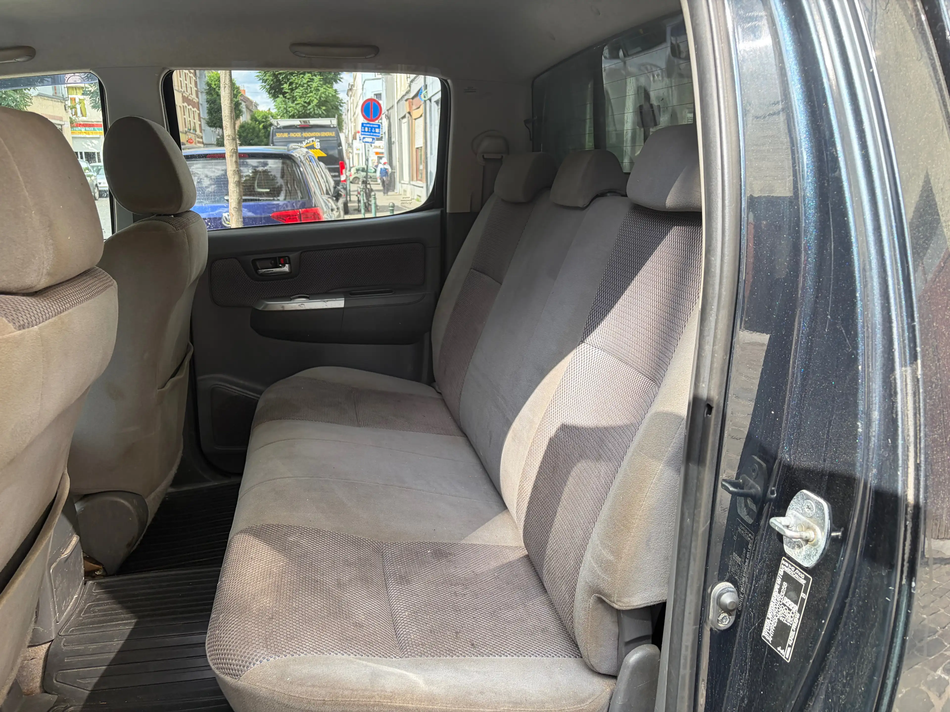 Toyota Hilux 3.0 D-4D 4WD SR — photo 8