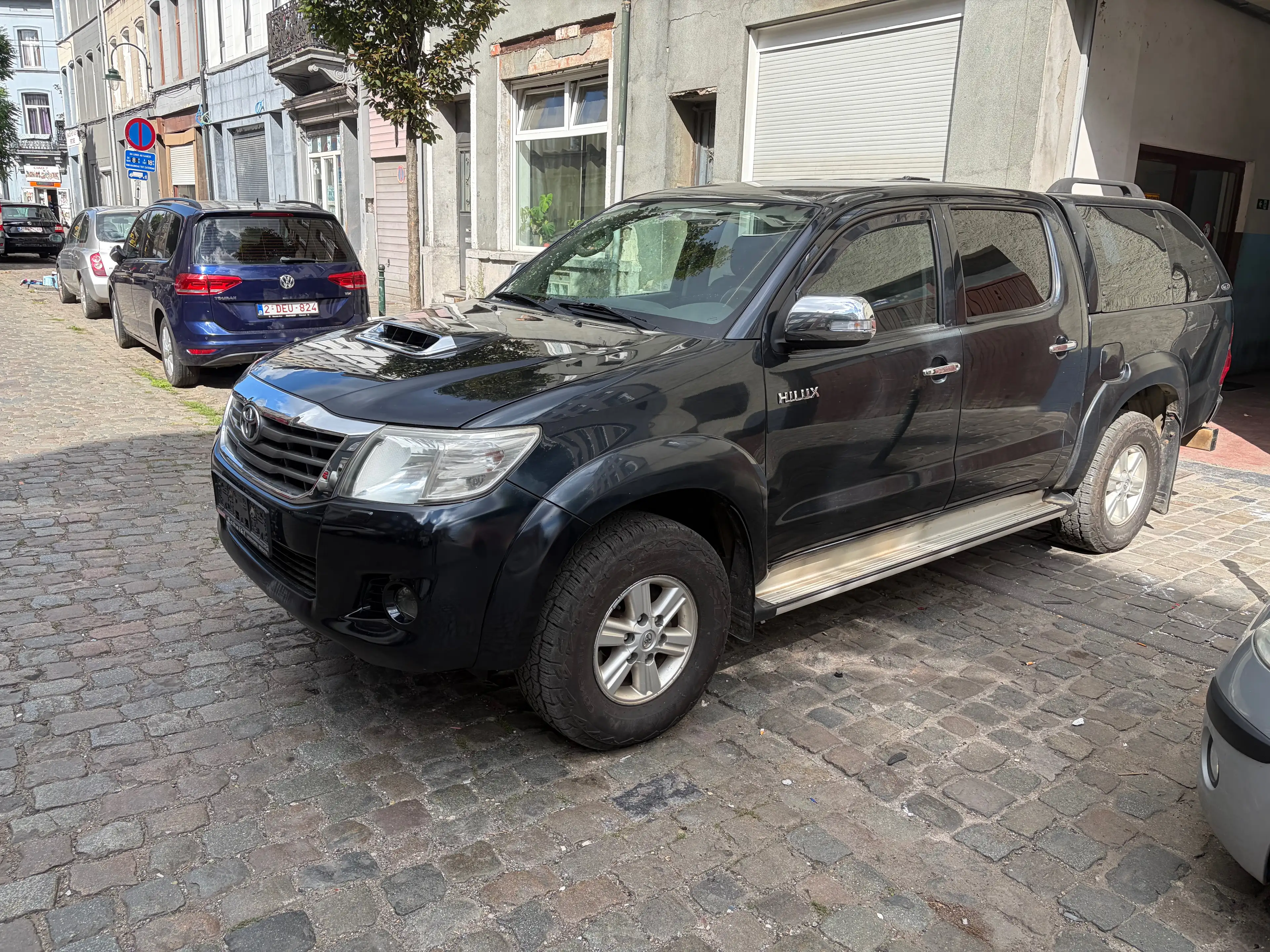 Toyota Hilux 3.0 D-4D 4WD SR — photo 2