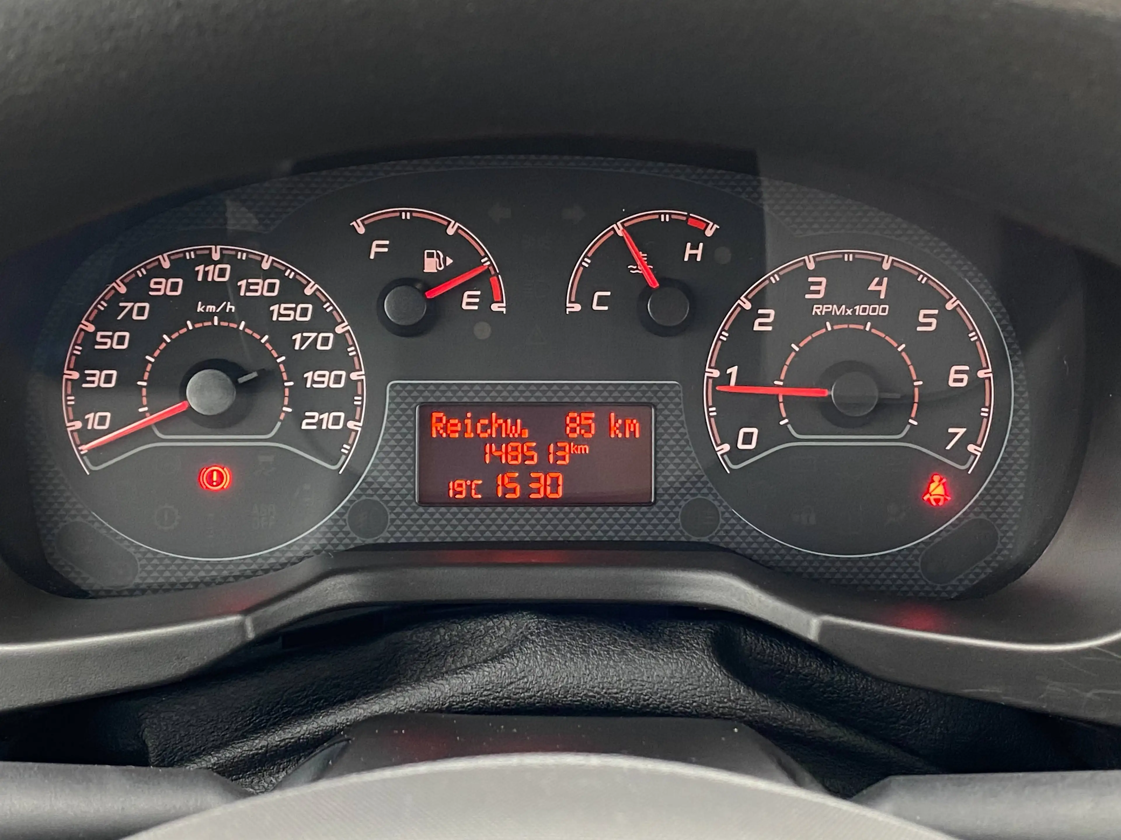 Fiat Qubo 1.4 Lounge 1.Hand Einparkhilfe Klima Bluetooth — photo 22