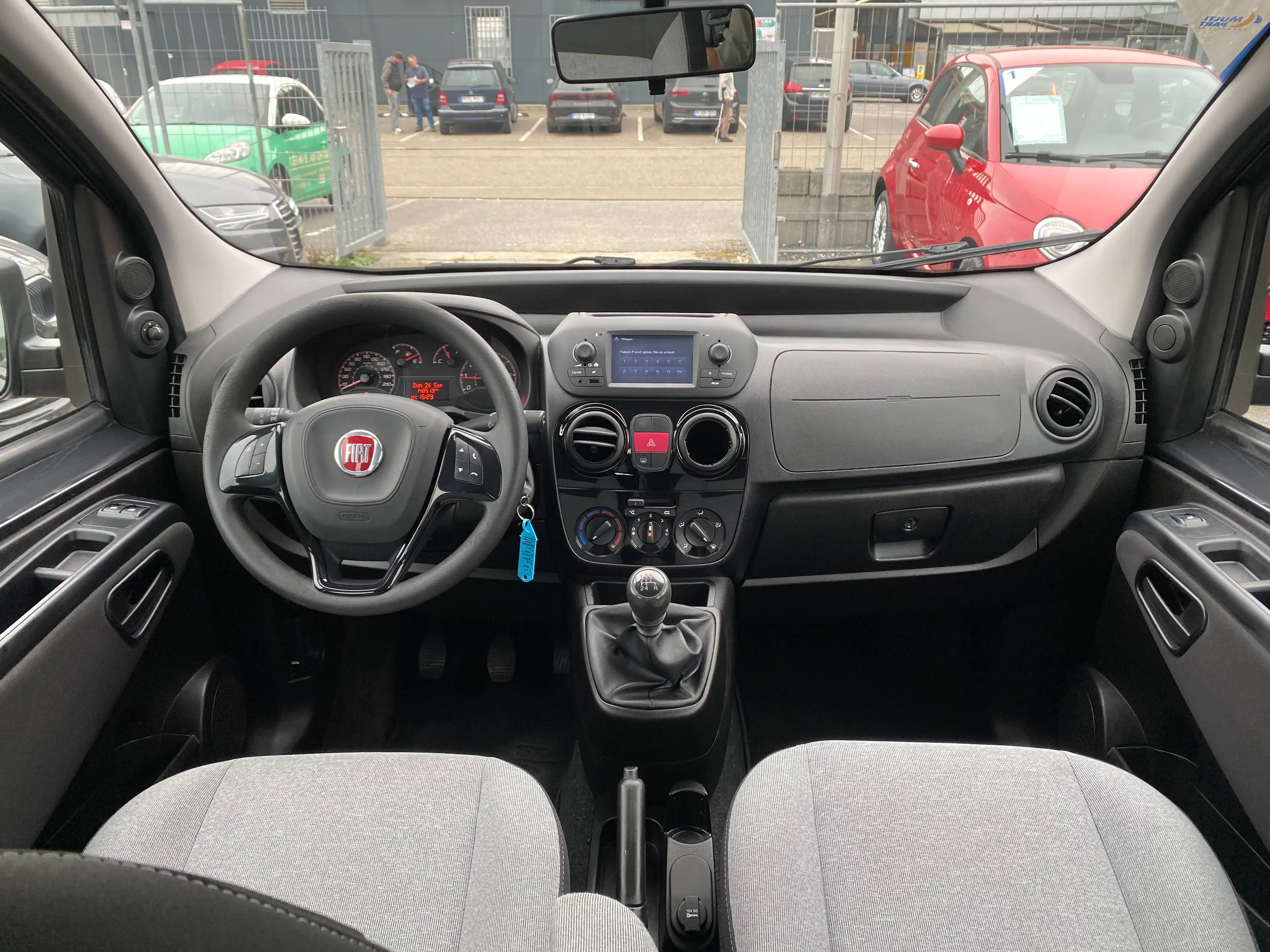 Fiat Qubo 1.4 Lounge 1.Hand Einparkhilfe Klima Bluetooth — photo 12