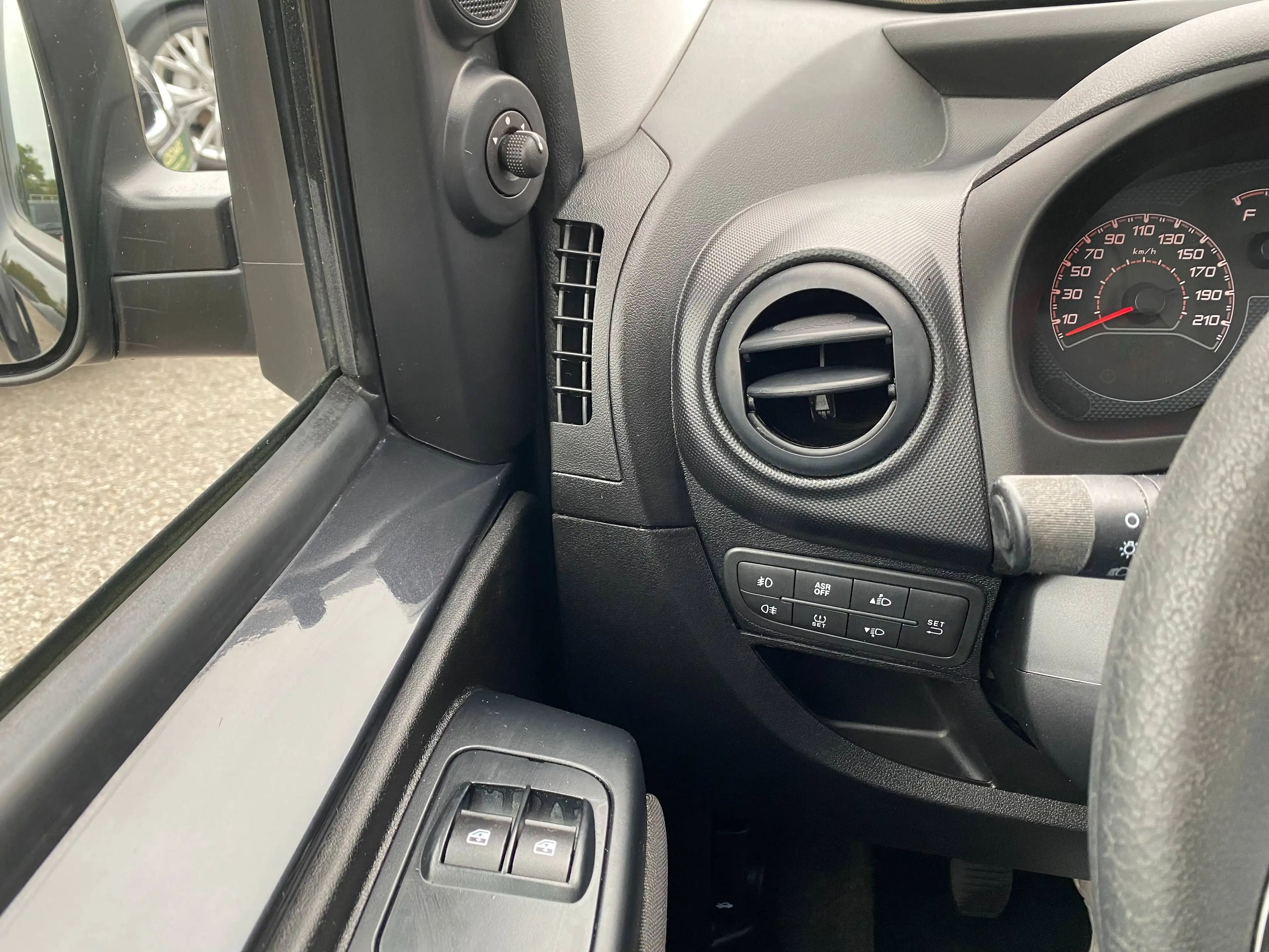 Fiat Qubo 1.4 Lounge 1.Hand Einparkhilfe Klima Bluetooth — photo 18