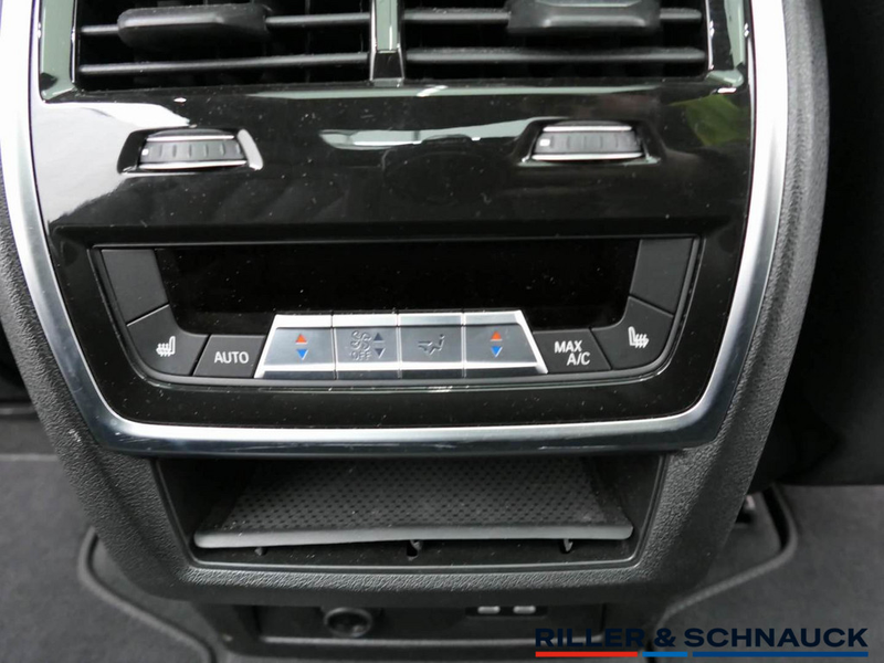 BMW X7 xDrive 40d M Sport Pro PANO-SKY+AHK+STANDH — photo 10