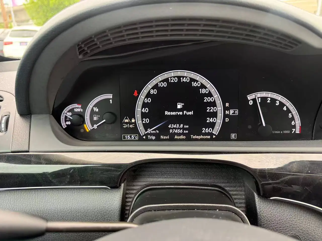 Mercedes-Benz S-Class снимка Mercedes-Benz S-Class