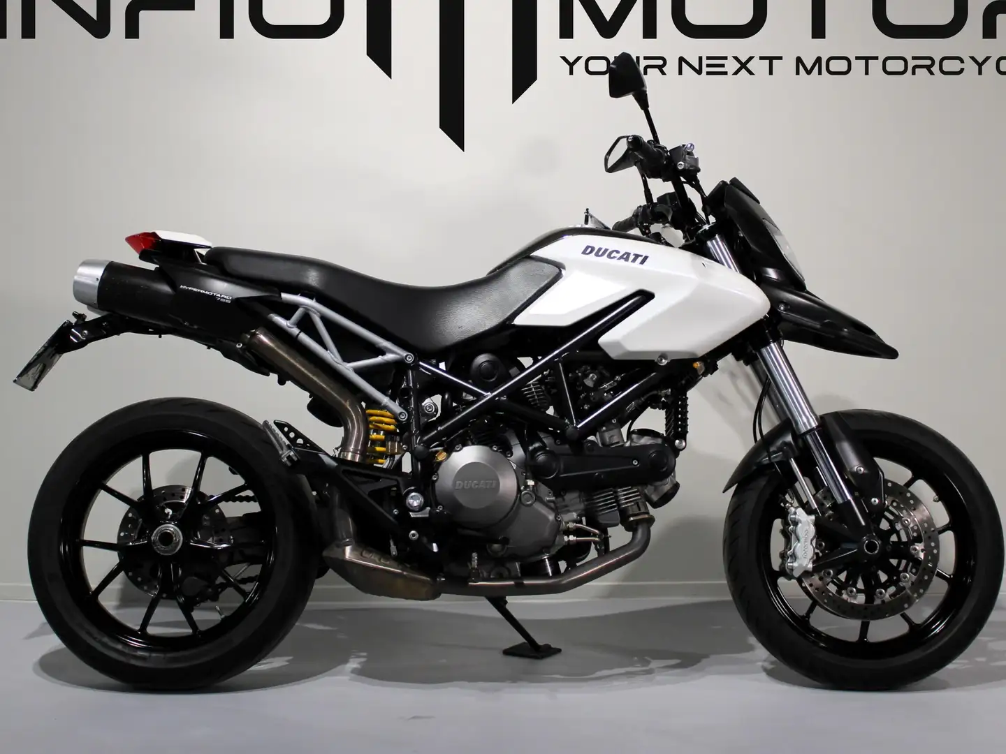 Ducati Hypermotard 796 DEPOTENZIATA - 1