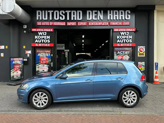 Volkswagen Golf view 5