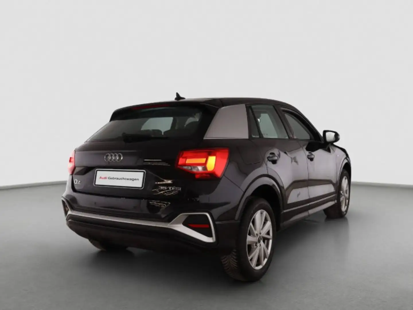 Audi Q2 S line 35TFSI Stronic NAVI LED RFK LEDER SHZ Schwarz - 2