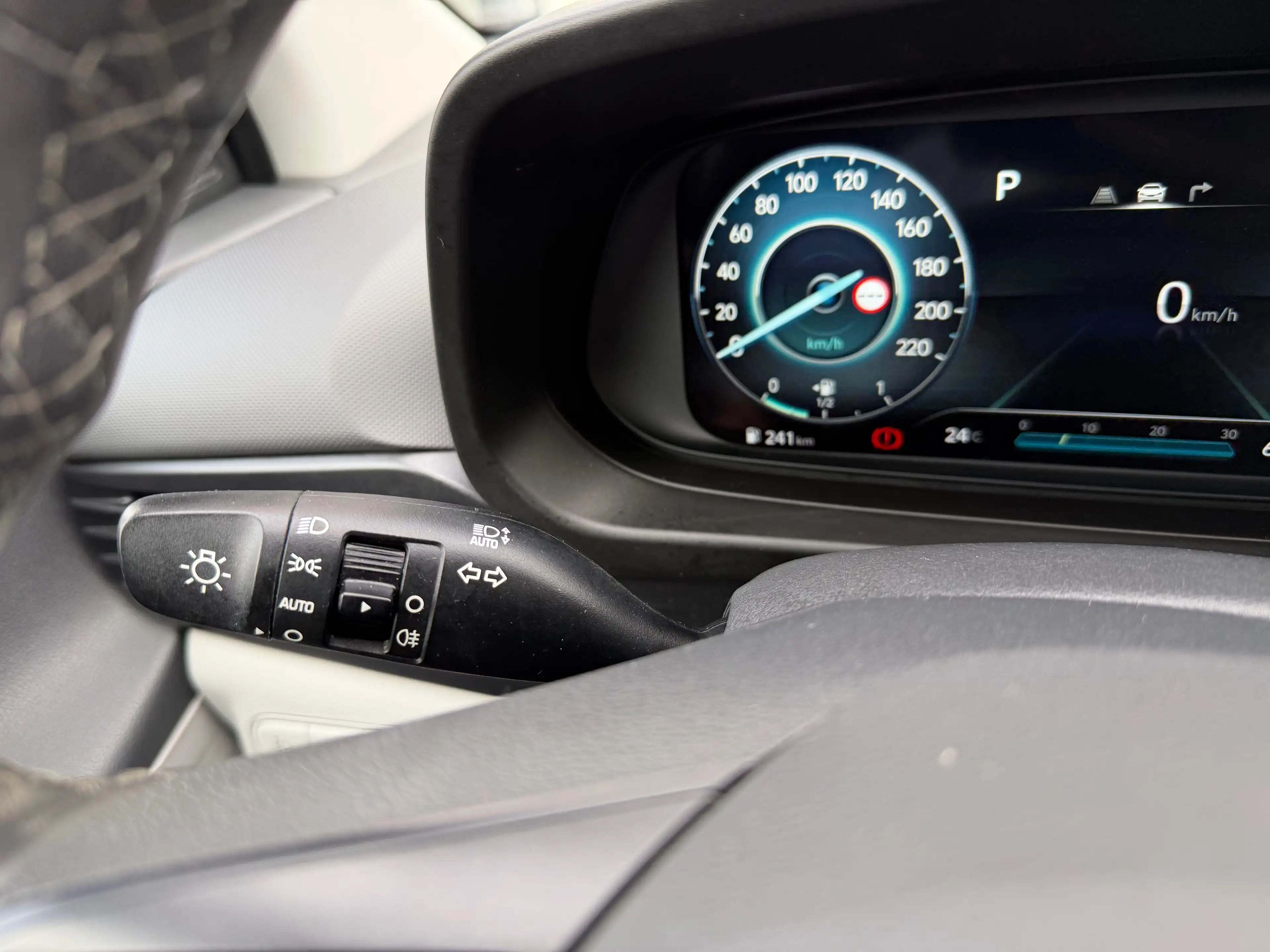 Hyundai BAYON Bayon 1.0 T-GDi MHEV AUTOMATIQUE /GARANTIE 12 MOIS/LIBRAMONT — photo 9