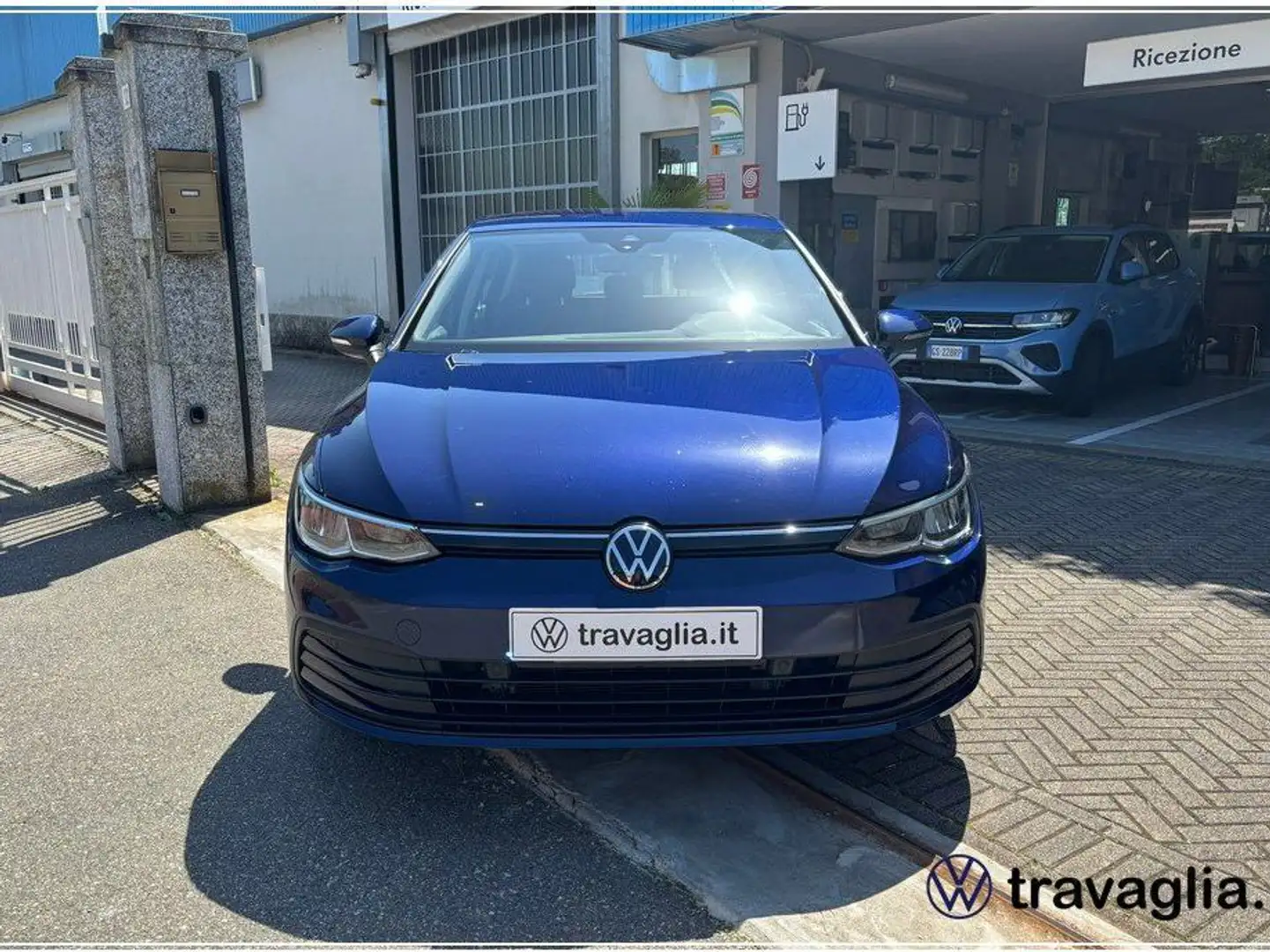 Volkswagen Golf Golf 8 1.0 eTSI Life 110cv DSG - Ibrida Blu/Azzurro - 2