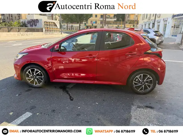 Toyota Yaris view 3