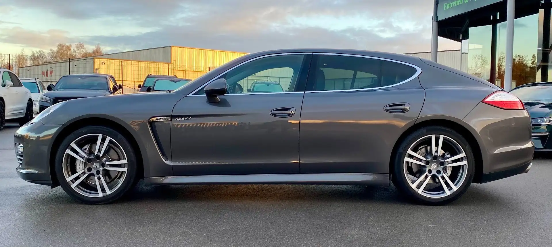 Porsche Panamera S Hybrid / V6 3.0l 333 CH BVA 8 / Grau - 2
