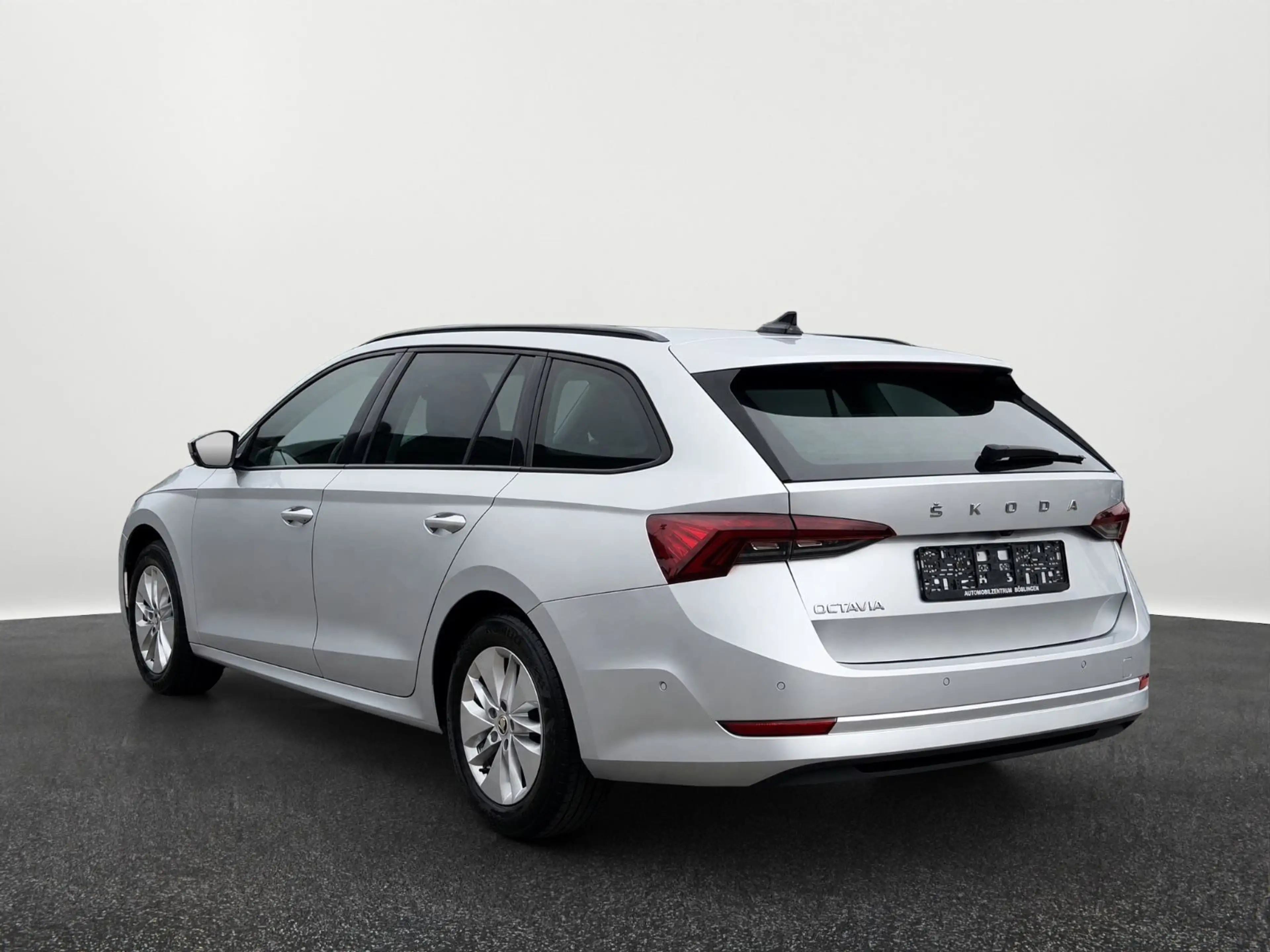 Skoda Octavia Combi Ambition*ACC*KAMERA*CARPLY*MASSAGE — photo 3