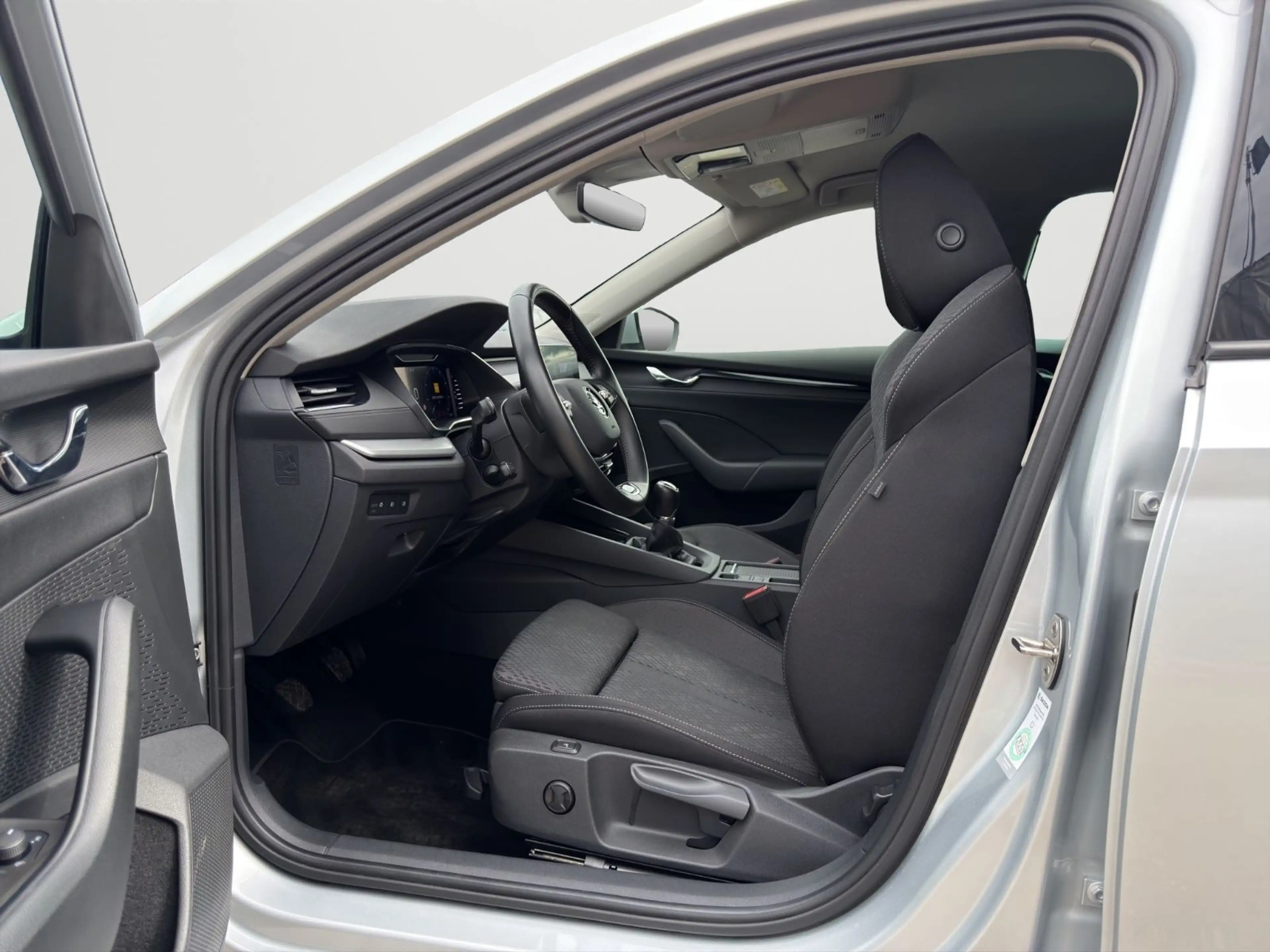 Skoda Octavia Combi Ambition*ACC*KAMERA*CARPLY*MASSAGE — photo 4