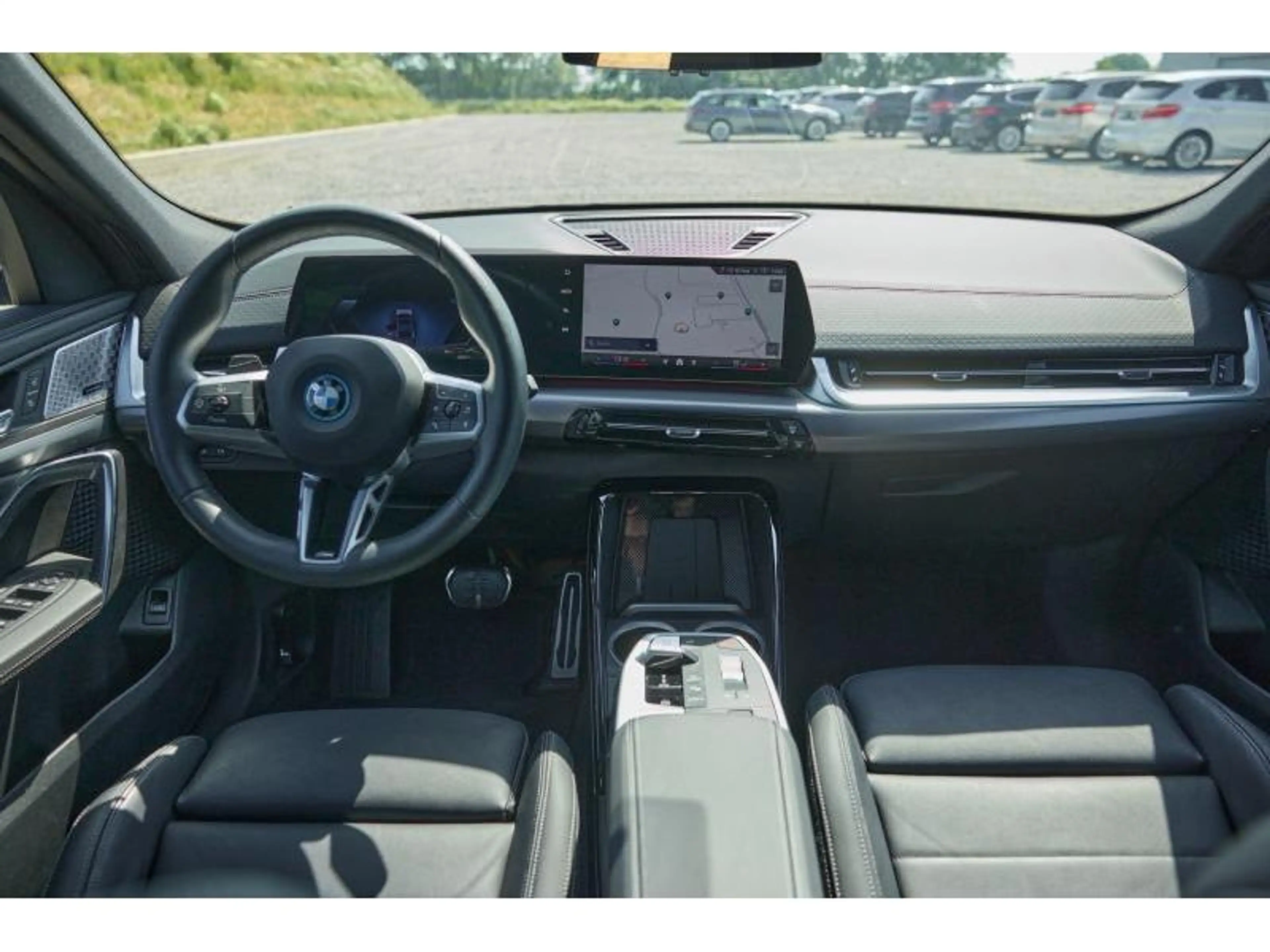 BMW iX2 iX2 eDrive20 — photo 6