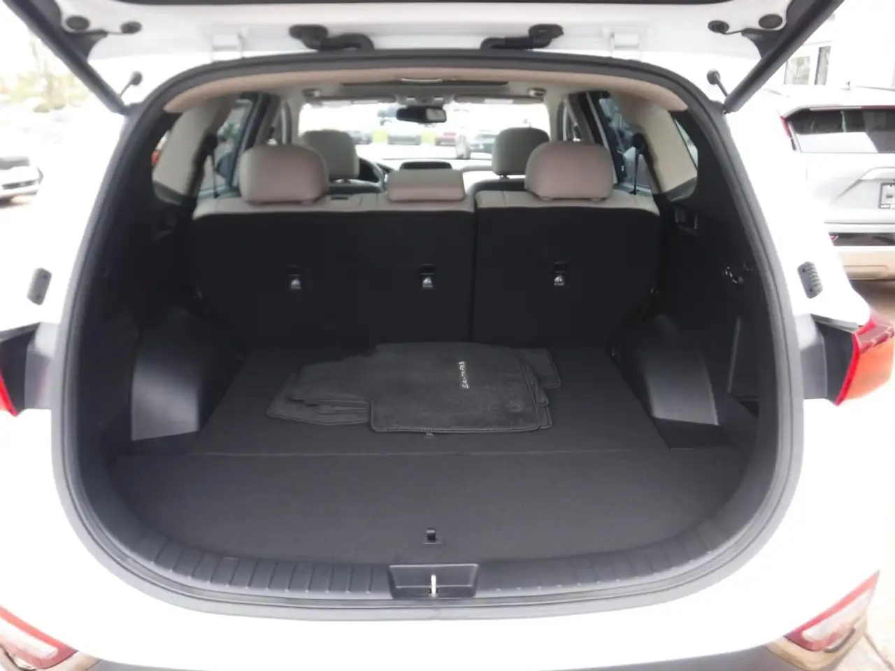 Hyundai SANTA FE снимка Hyundai SANTA FE