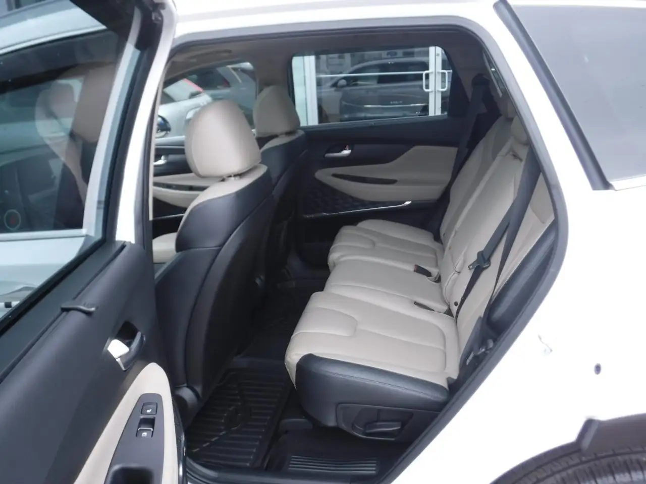Hyundai SANTA FE снимка Hyundai SANTA FE