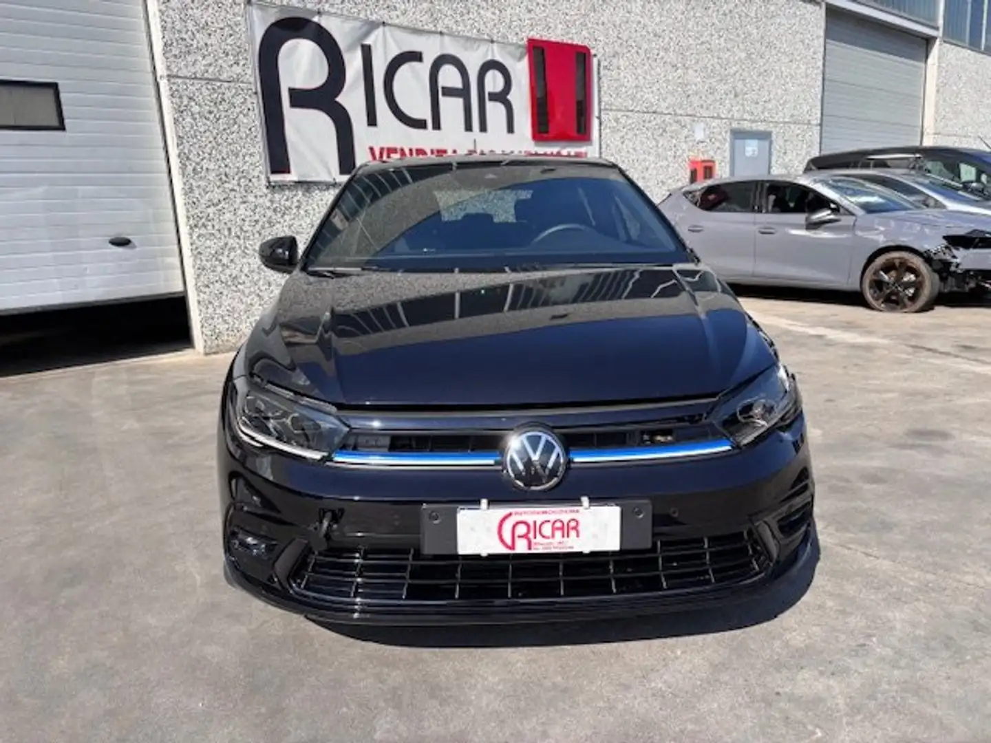 Volkswagen Polo Polo 1.0 tsi R-Line 95cv Schwarz - 2