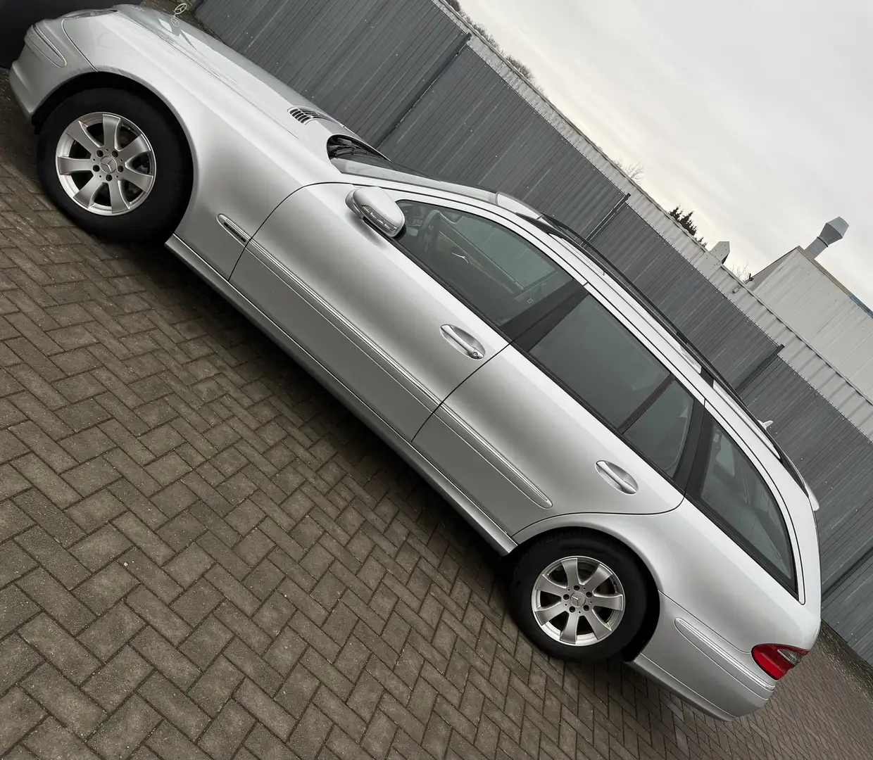 Mercedes-Benz E 230 T 7G-TRONIC Elegance - 2