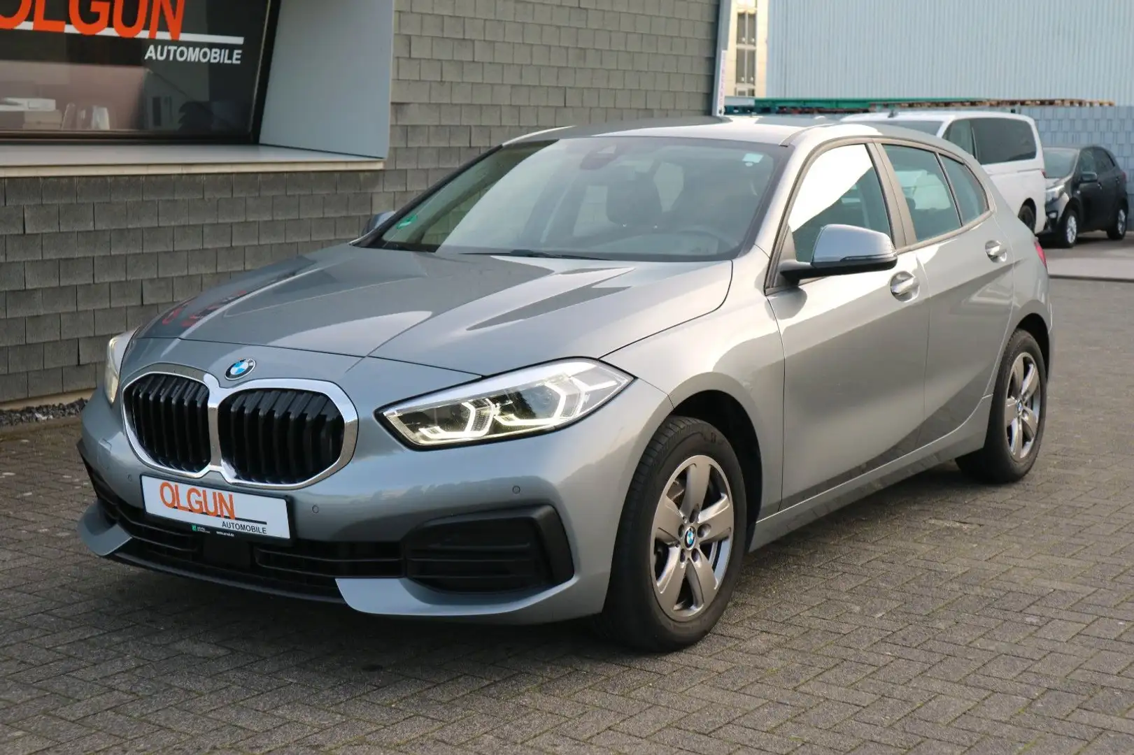 BMW 118 dA Advantage *LED*NAVI*PDC*SHZ* Grau - 1