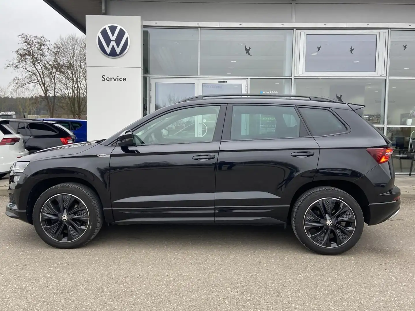 Skoda Karoq 2.0 TDI Sportline AHK+PAKET-SAFETY-PARKING Schwarz - 2