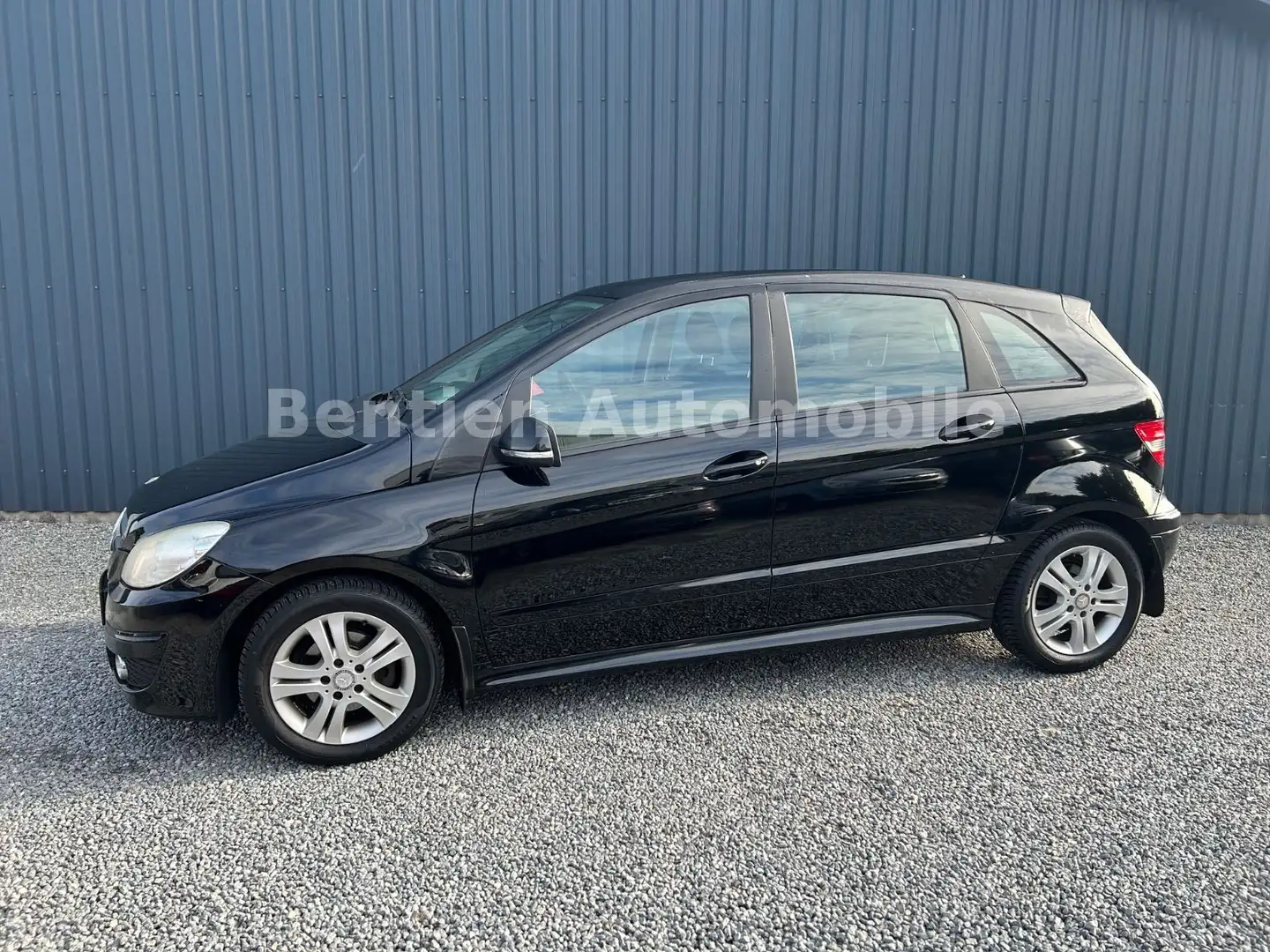 Mercedes-Benz B 170 Klimaautomatik, SHZ,PDC,Alu mit Ganzjahres Schwarz - 1