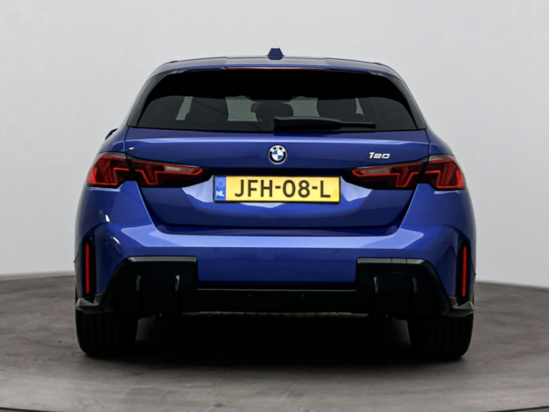 BMW 120 1 Serie M Sport Automaat / Sportstoelen / Achterui — photo 3