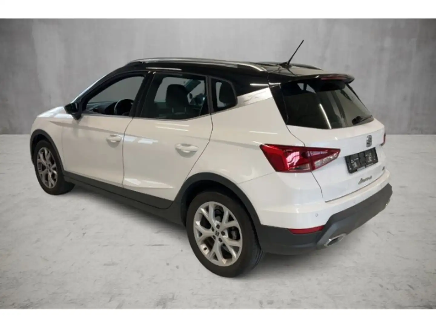 SEAT Arona 1.0 TSI DSG FR KAMERA PDC LED SITZHZG Weiß - 2