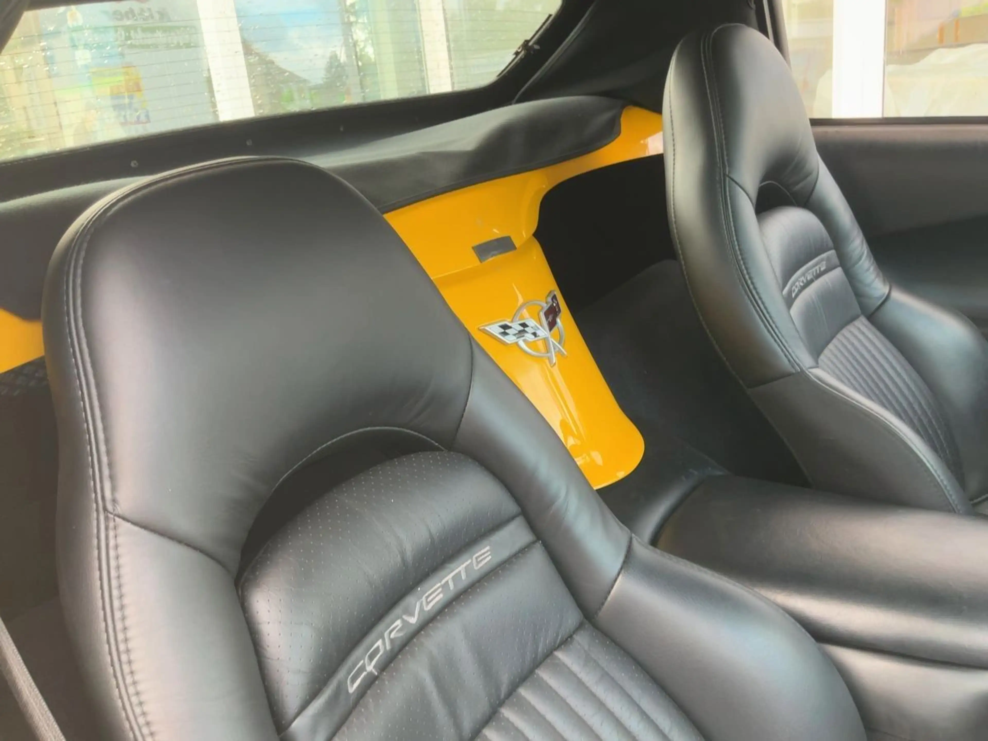 Corvette C5 5.7 Cabrio / 1. Hand / Deutsches Auto ! — photo 4