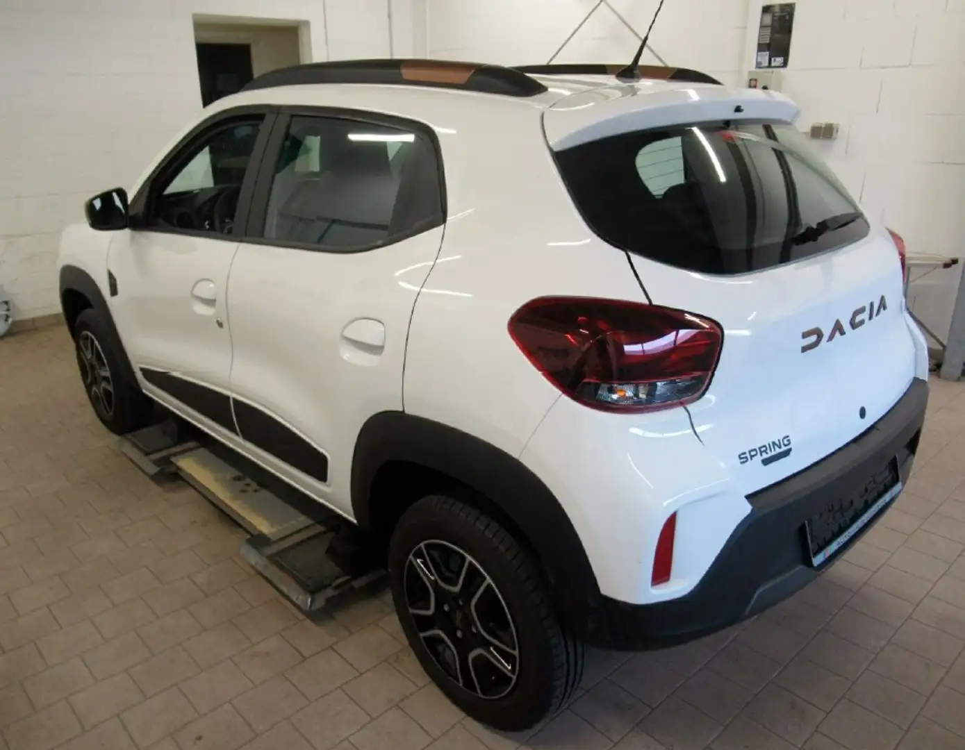 Dacia Spring Electric Extreme 65 CCS - Kamera Weiß - 2