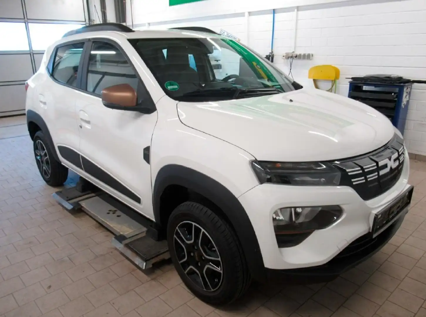 Dacia Spring Electric Extreme 65 CCS - Kamera Weiß - 1