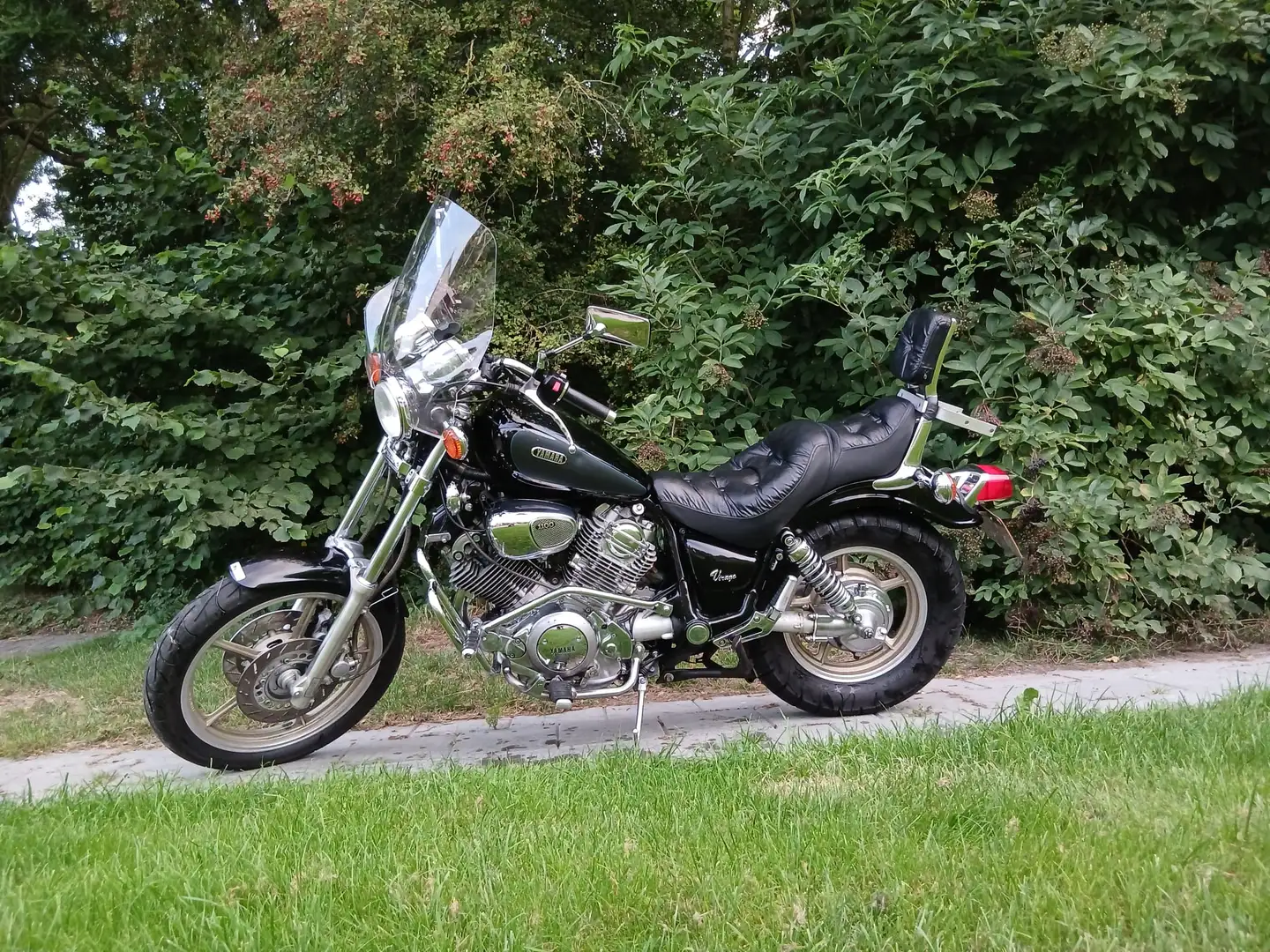 Yamaha XV 1100 Negro - 1