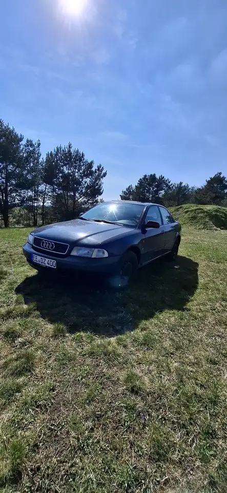 Audi A4 1.6, foto 6