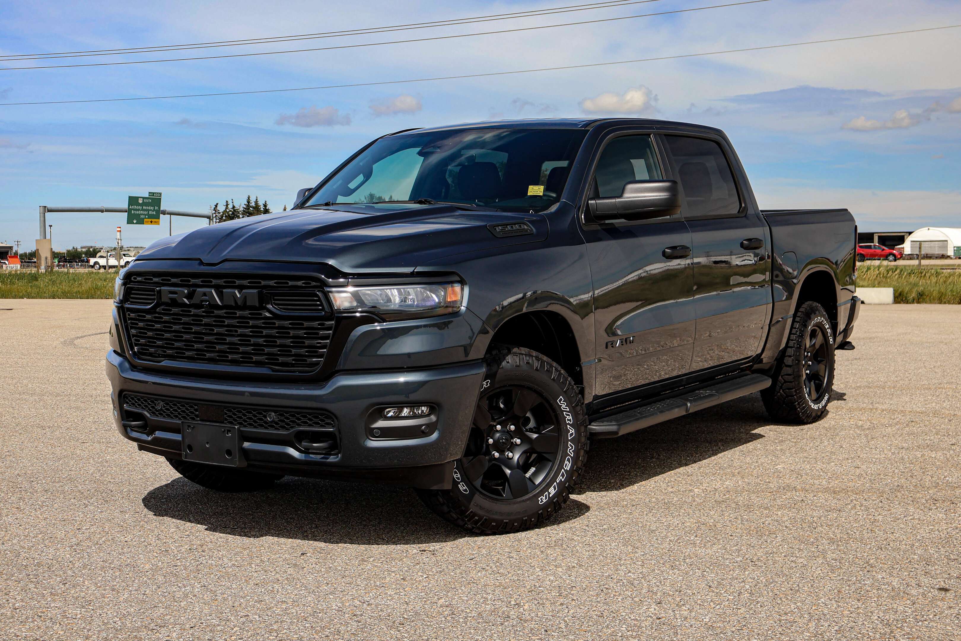 2026 RAM 1500 WARLOCK CREWCAB 4X4