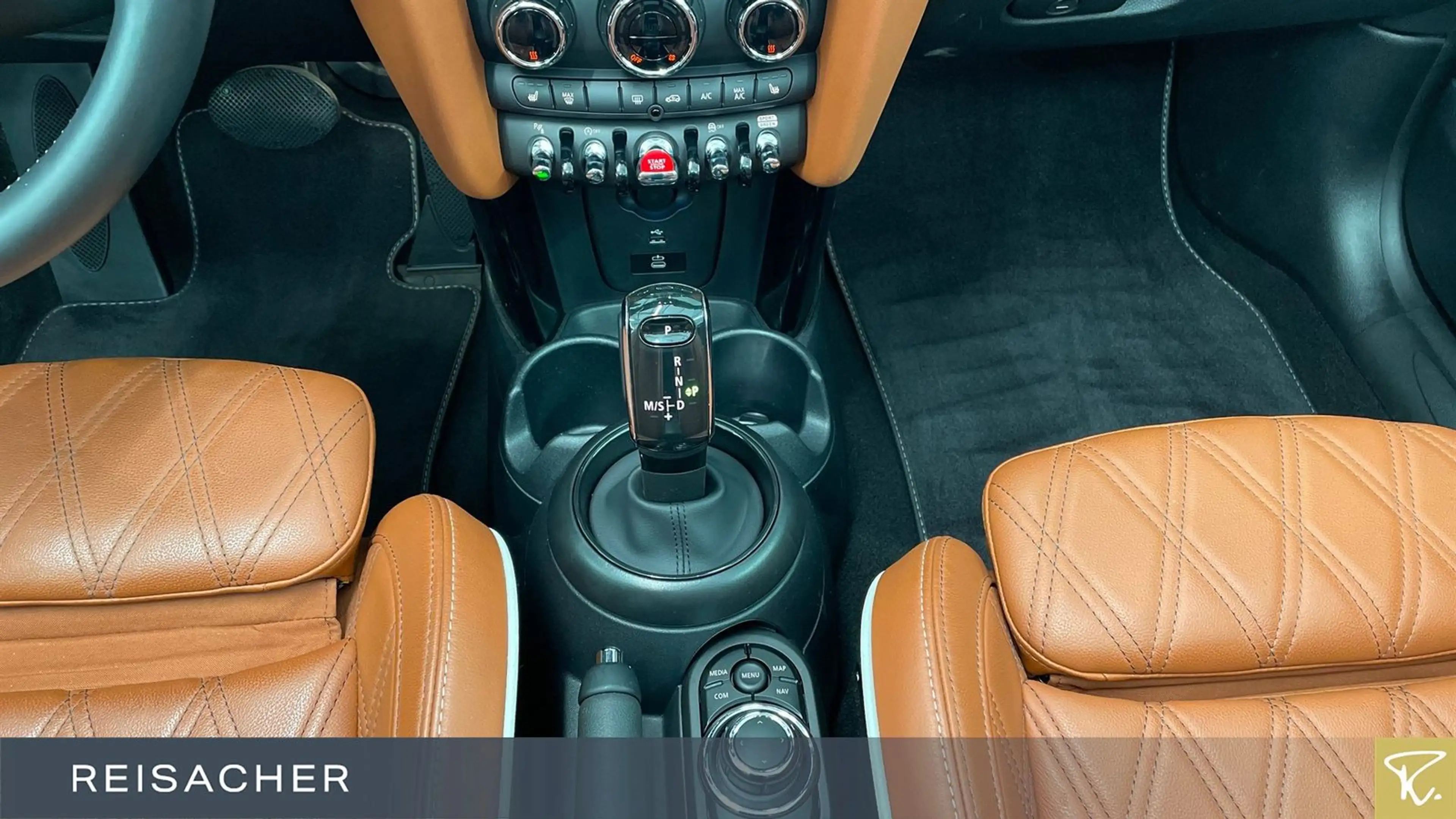 MINI Cooper Cabrio Aut. HUD RFK PDC LED H&K KlimaA — photo 11