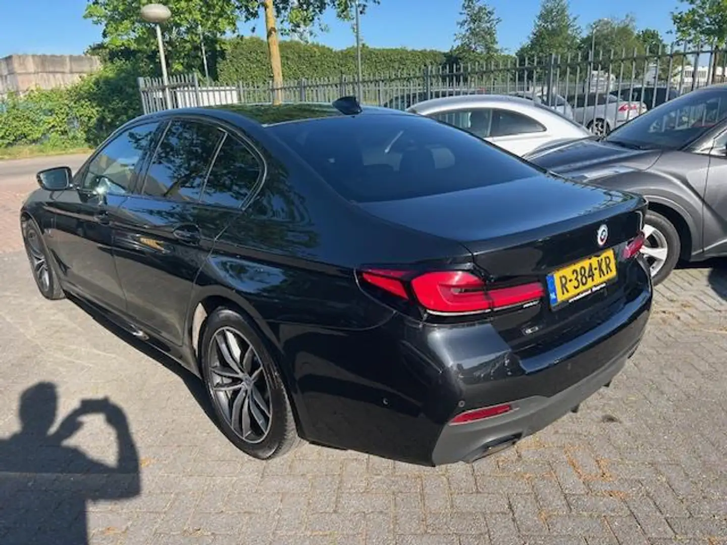 BMW 520 5-serie 520e M-sport Business Edition Plus Zwart - 2