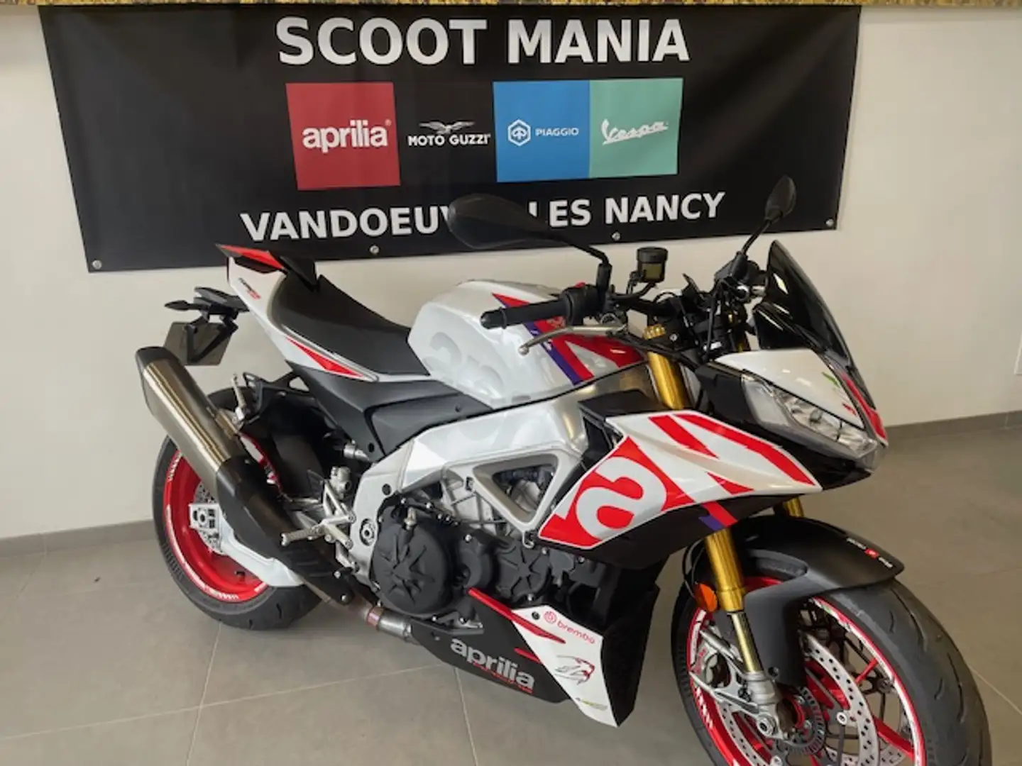 Aprilia Tuono Blanc - 2