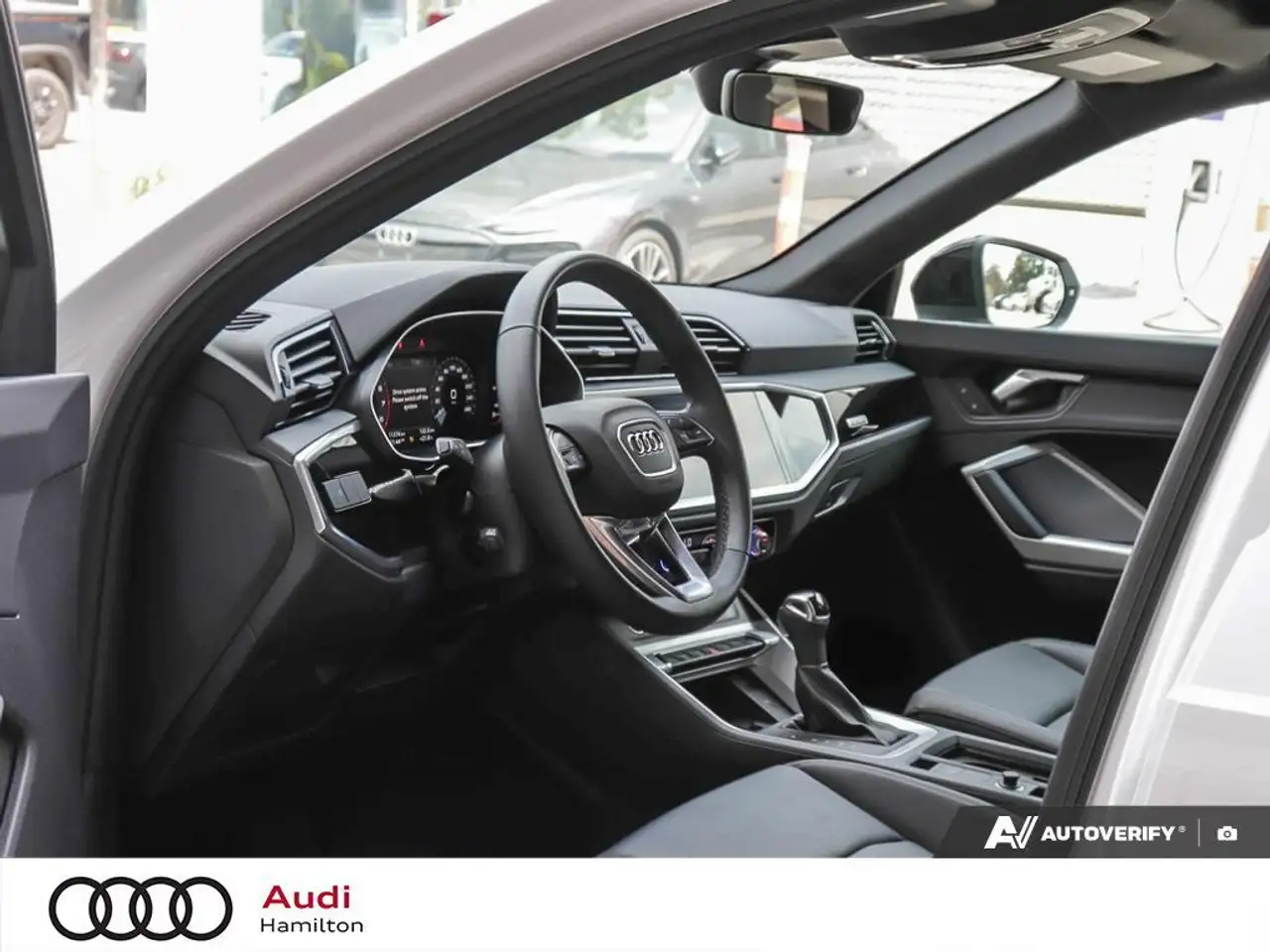 Audi Q3 fotografie Audi Q3
