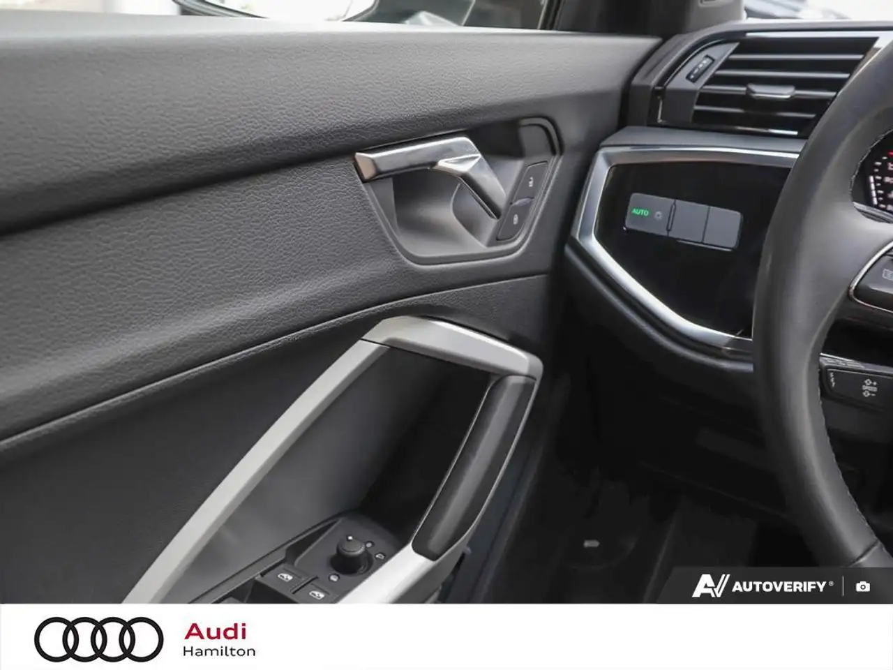 Audi Q3 fotografie Audi Q3