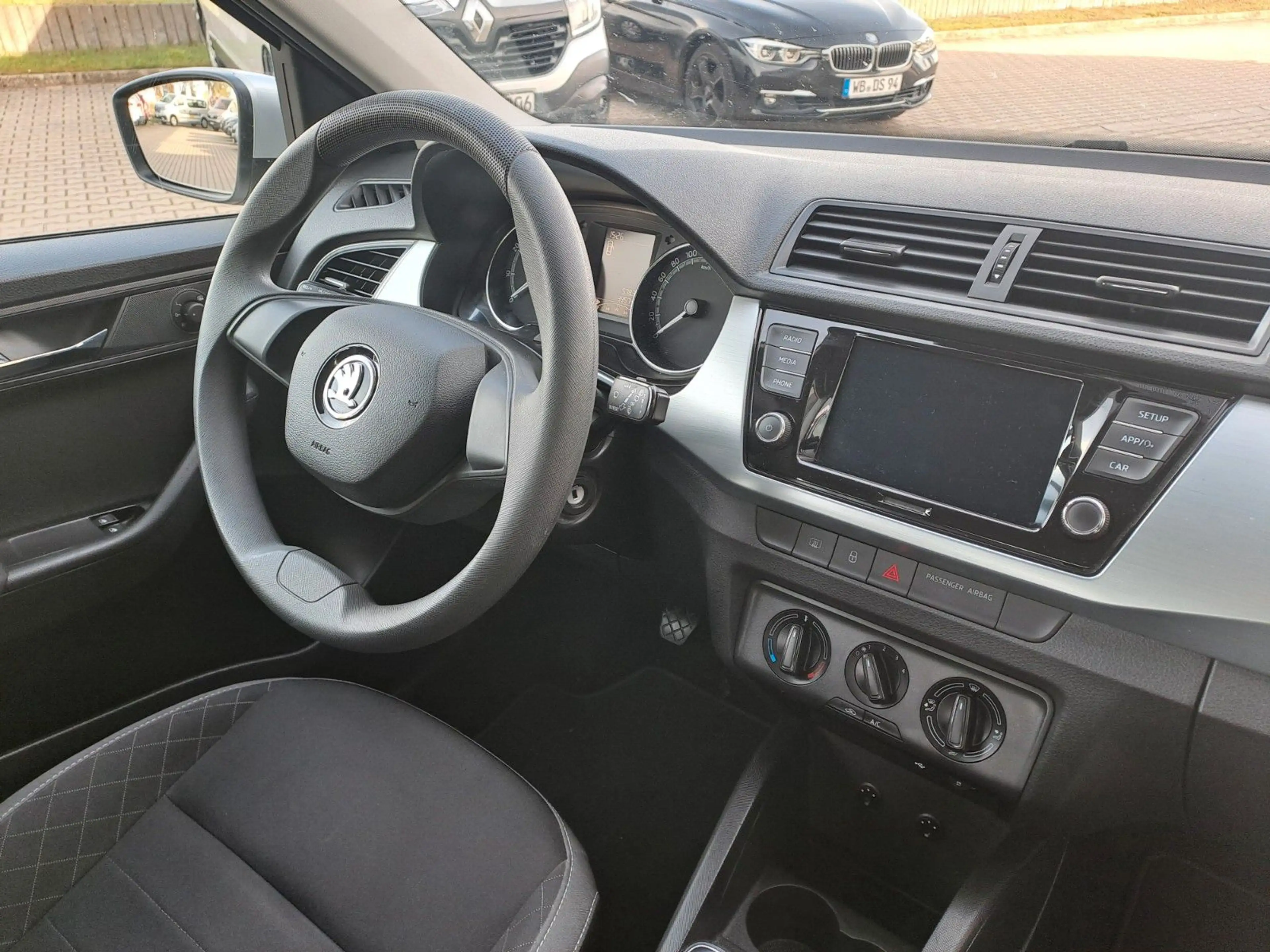 Skoda Fabia Ambition — photo 14