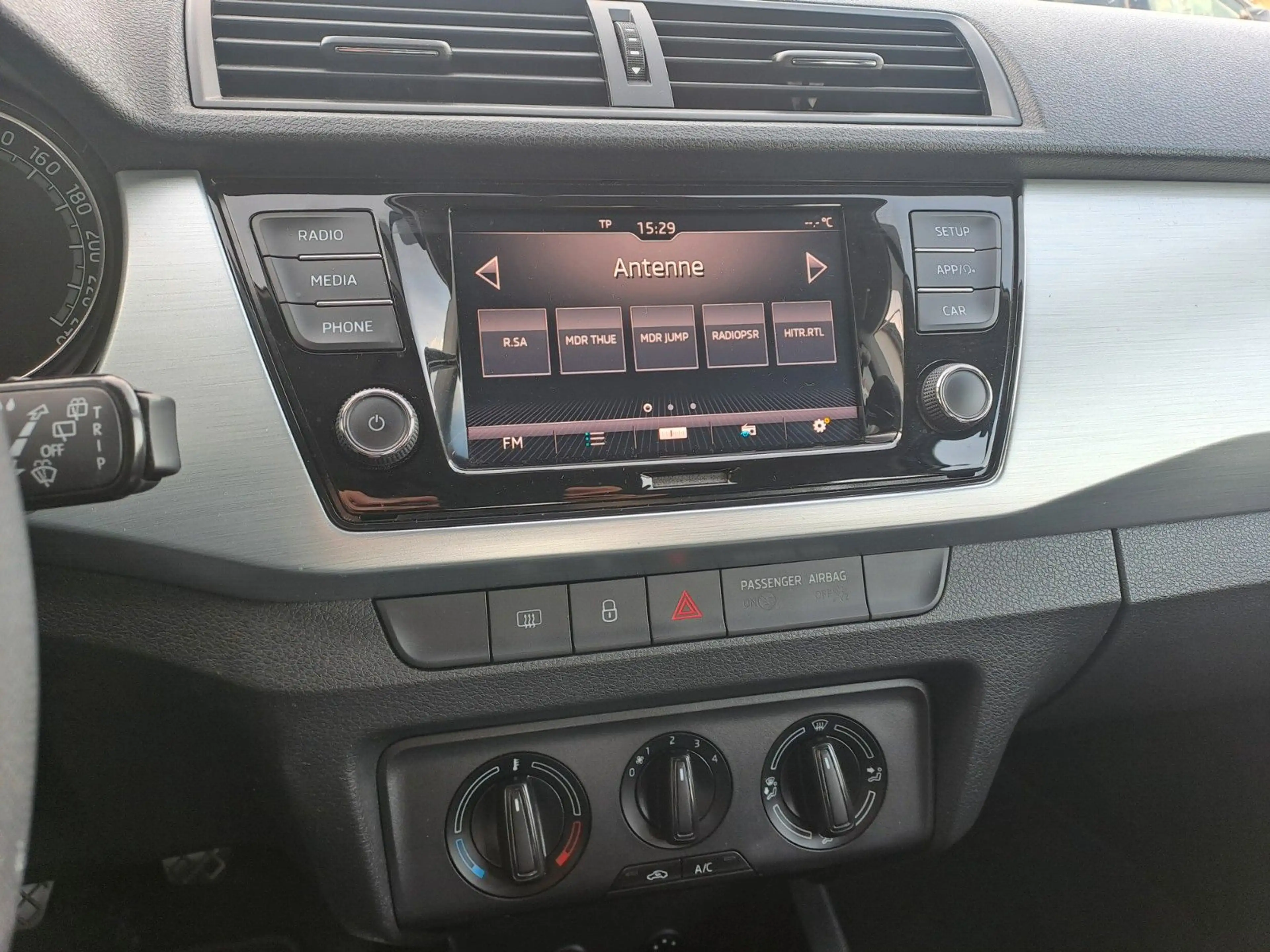 Skoda Fabia Ambition — photo 19