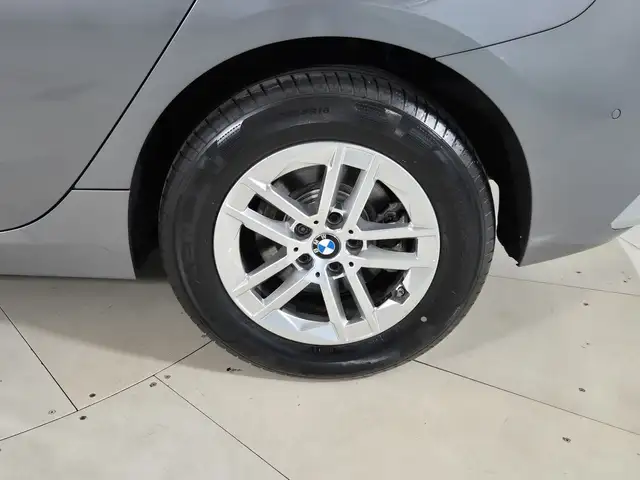 BMW 2 Series view 15