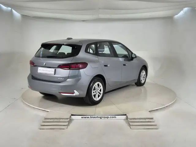 BMW 2 Series view 5