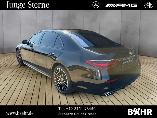Mercedes-Benz S-Class view 3