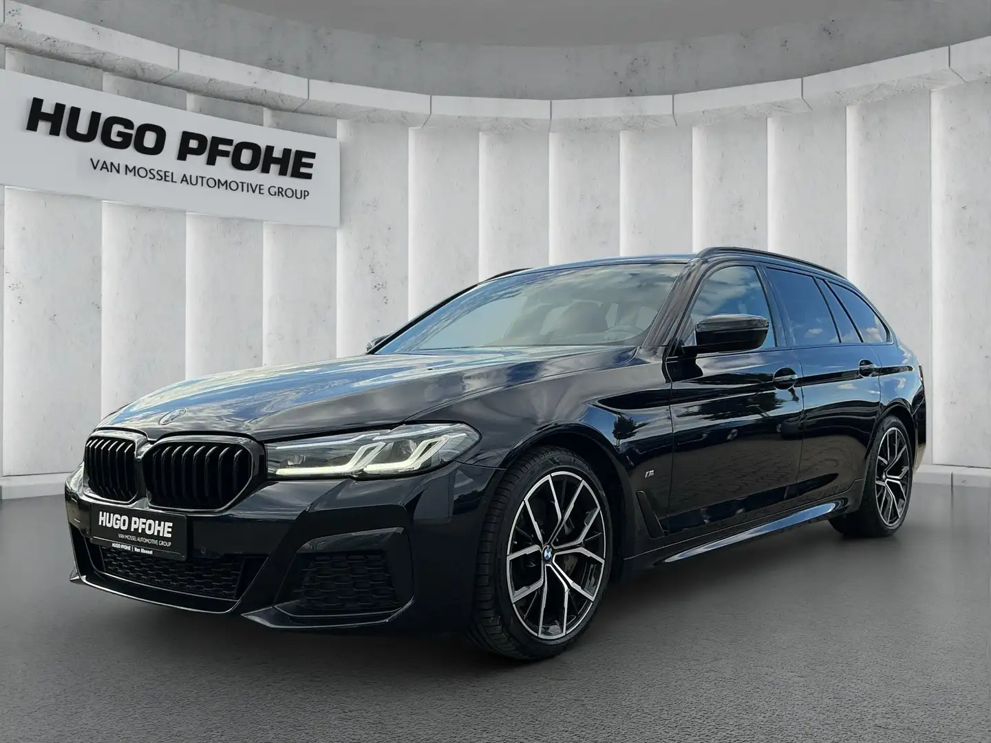 BMW 530 d Touring.M Sport. Head Up. Laser Zwart - 1