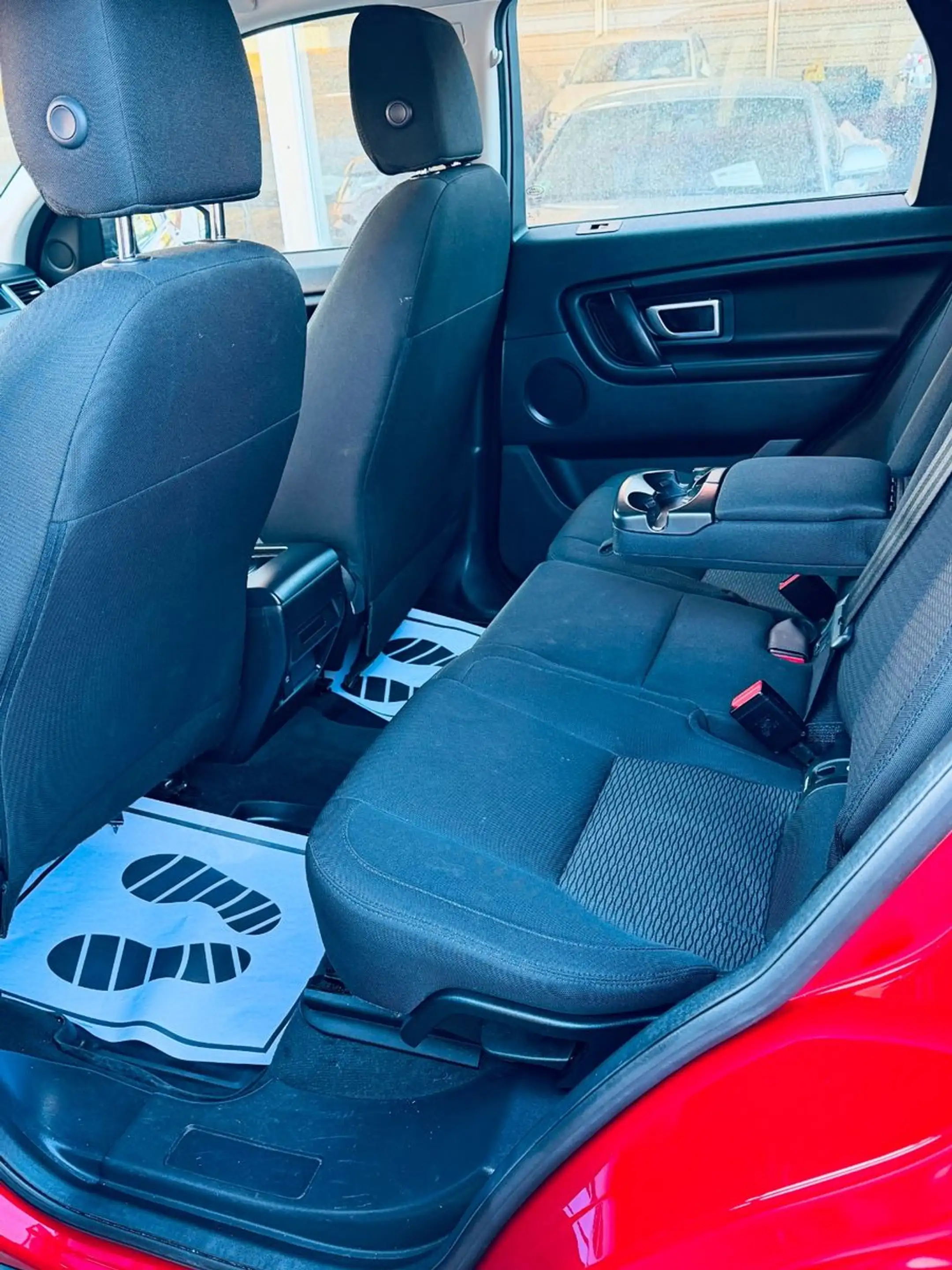 Land Rover Discovery Sport Basis AWD — photo 10