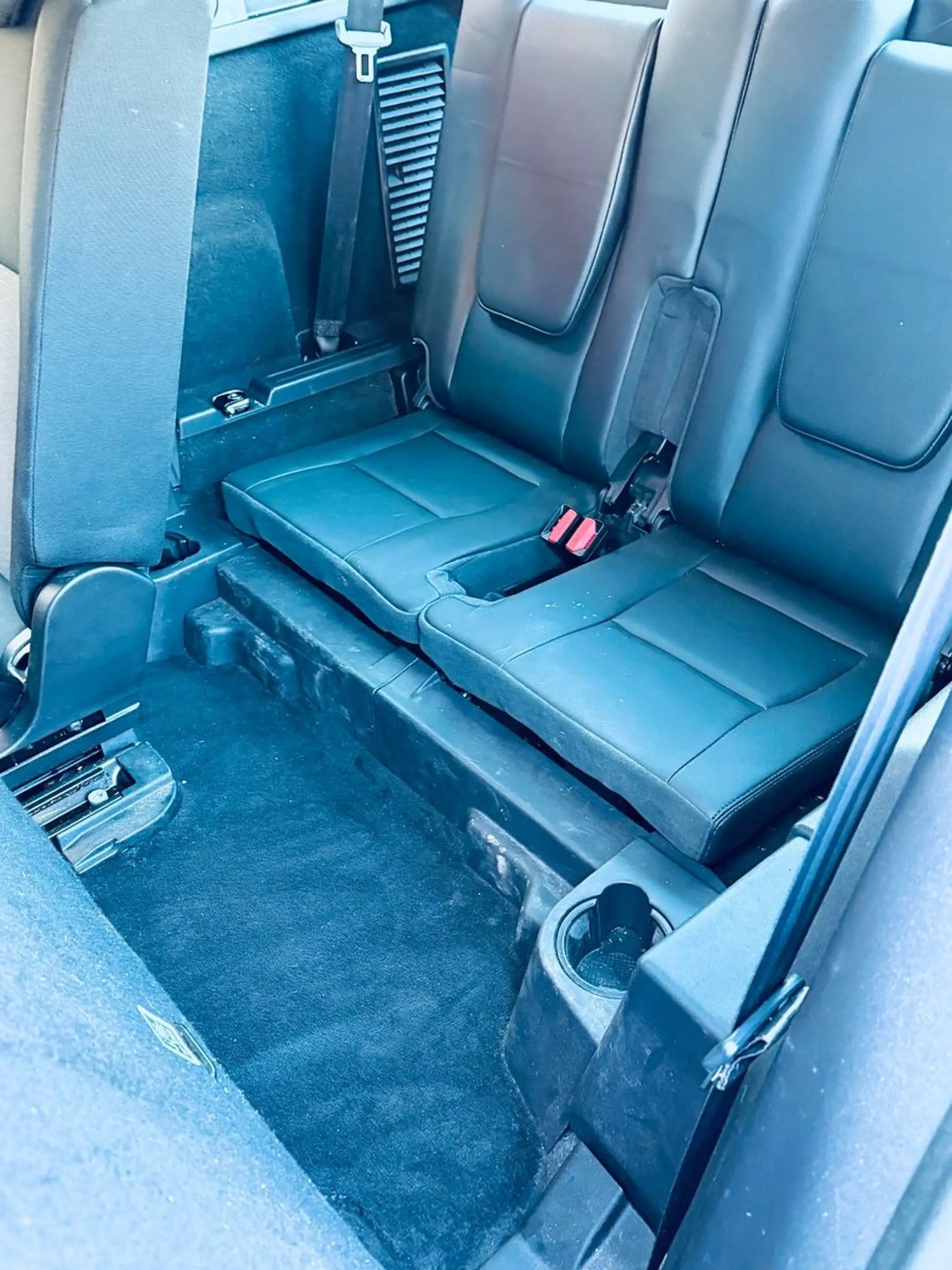 Land Rover Discovery Sport Basis AWD — photo 12