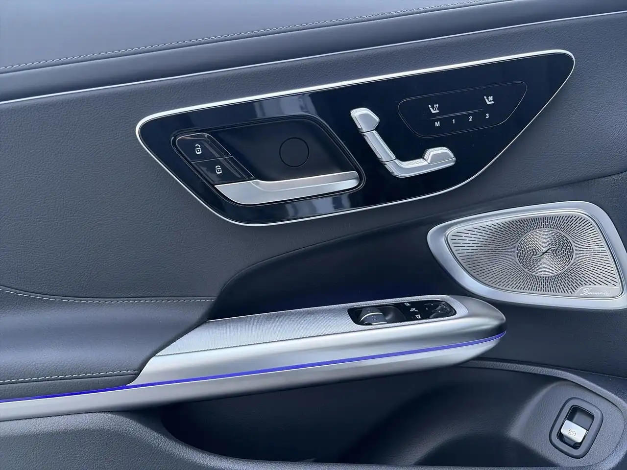 Mercedes-Benz CLE снимка Mercedes-Benz CLE
